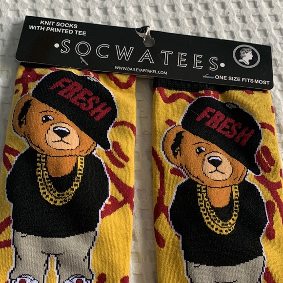 Socwatees Bear T-Shirt with socks Size Large - Picture 9 of 10